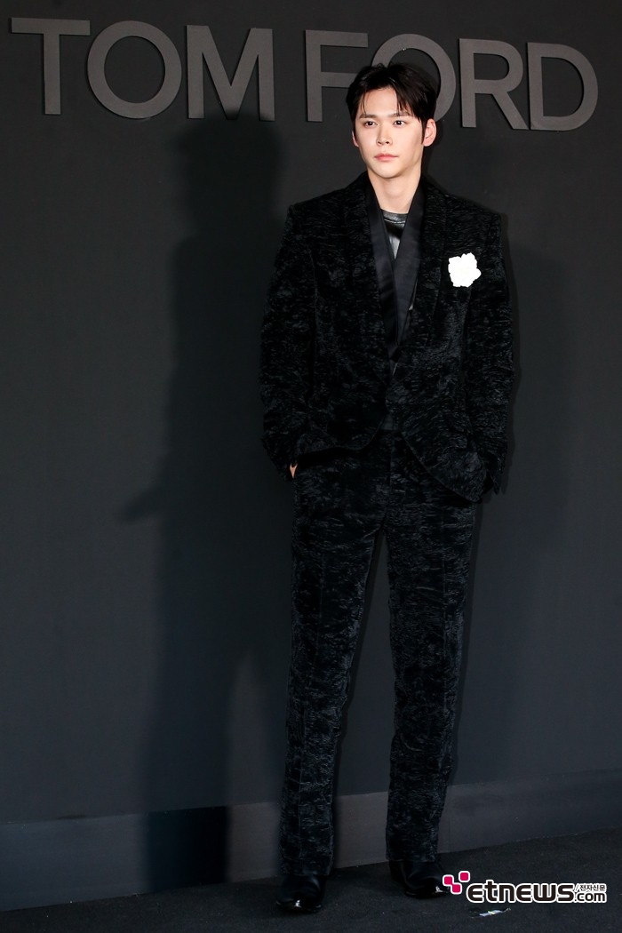 [ET포토] 라이즈 은석, '칼각 수트핏'