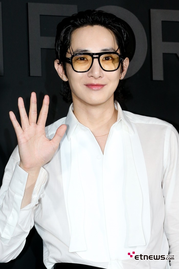 [ET포토] 이수혁, '심장 쿵쿵 눈맞춤'