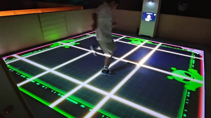 김포공항점 체감형 확장현실(XR) 체험 공간 '퓨처그라운드(Future Ground)'.