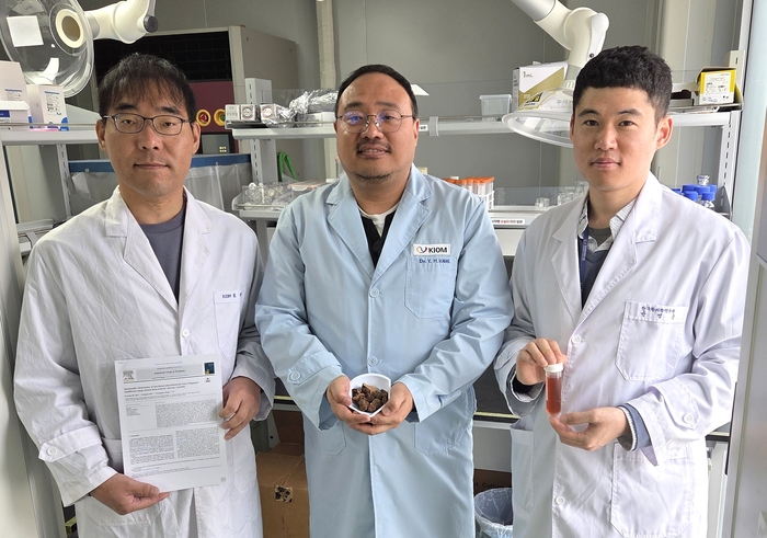 기술 개발 연구팀. 왼쪽부터 최경옥 박사, 강영민 박사, 반영준 박사