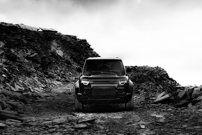 디펜더 OCTA 블랙