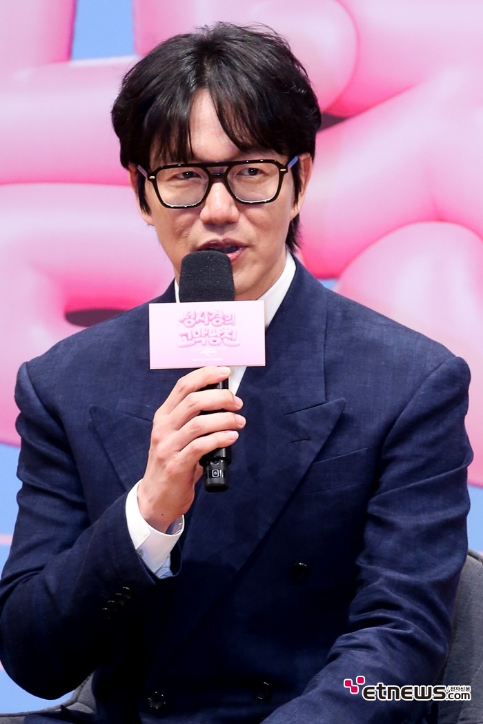 [ET포토] 성시경, '박효신 부터 카리나까지 다양한 아티스트 초청하고 싶어'