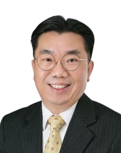 [ET단상] 기후금융의 정체, 이제는 '생산적 금융'으로 풀어야 한다