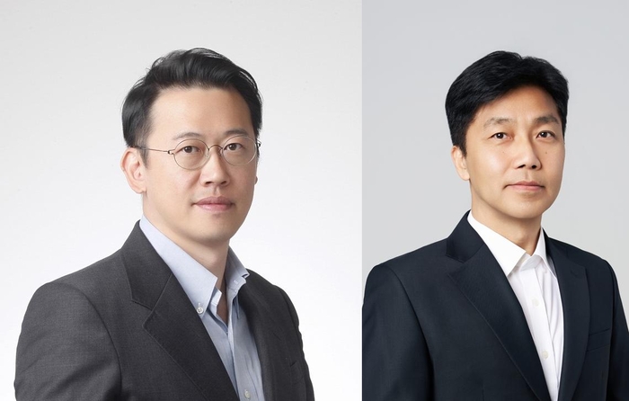 신라젠은 27일 정기주주총회와 이사회를 열고 신임 박상근(왼쪽) 대표와 한상규 대표 각자대표 체제로 전환했다.
