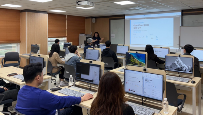 포항테크노파크가 30일 'OpenClaw 기반 AI 기초 및 실무활용 교육'을 실시했다.