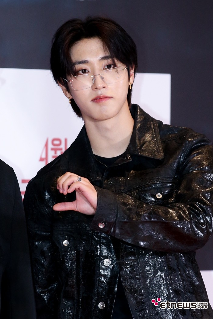 [ET포토] 스트레이키즈 한, '글래스로 남다른 매력 발산'