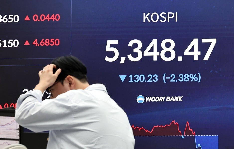 트럼프의 강경 발언으로 코스피가 장중 하락 전환했다. 사진=연합뉴스