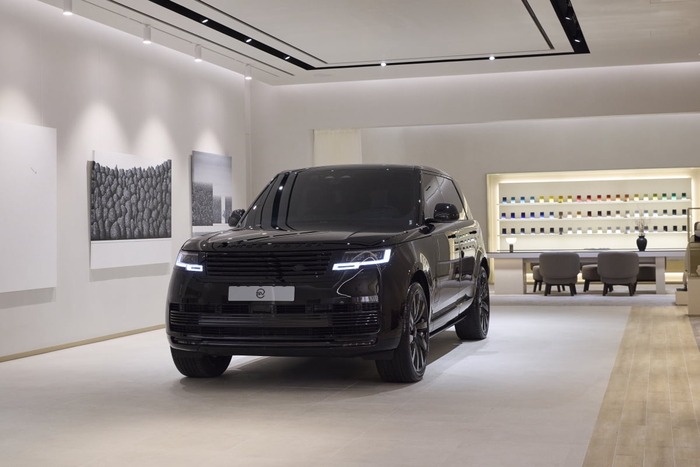 재규어랜드로버코리아 레인지로버 SV 블랙