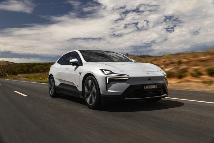 폴스타 4, No.1 프리미엄 전기차... 2026 년 1분기 고급 전기차 시장서 판매 두각