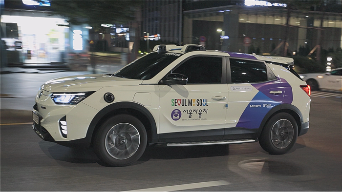 KG모빌리티(KGM)가 강남에서 운행하는 로보택시 / KGM