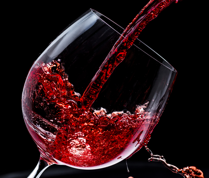 남성의 경우 하루 한두 잔의 와인을 마시면 노화 속도가 늦춰질 수 있다는 연구 결과가 나왔다. 사진=게티이미지