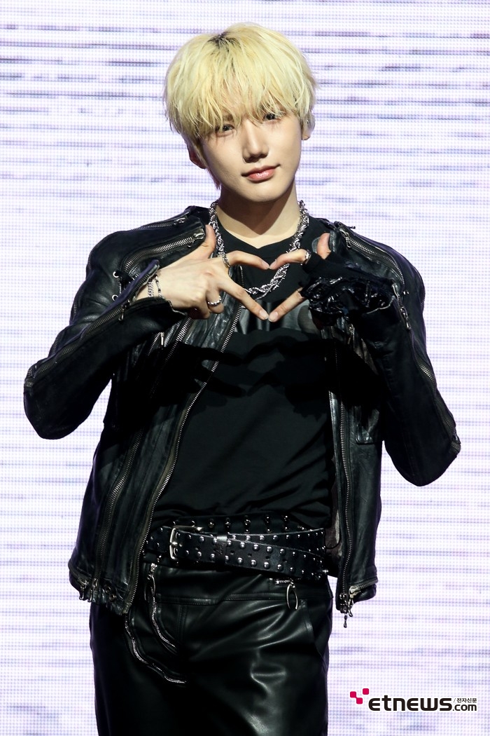 [ET포토] 키빗업 현민, '감각적인 하트'