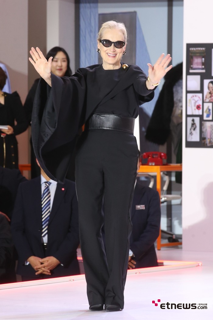 [ET포토] 메릴 스트립, '생애 첫 한국 팬들과의 인사'