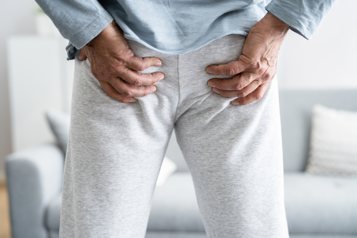 최근 SNS를 중심으로 '설탕을 활용해 치질을 완화할 수 있다'는 속설이 퍼지고 있지만, 의료 전문가들은 근거가 부족할 뿐 아니라 오히려 상태를 악화시킬 수 있다며 경고하고 있다. 사진=게티이미지