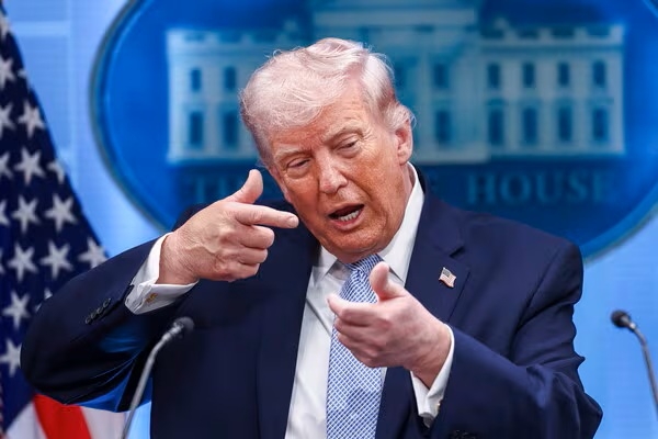 도널드 트럼프 미국 대통령이 포즈를 취하고 있다. 사진=연합뉴스