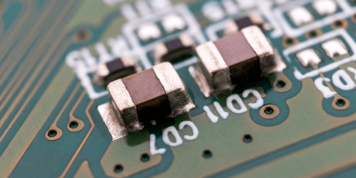 기판 위에 탑재된 기존 MLCC 형태