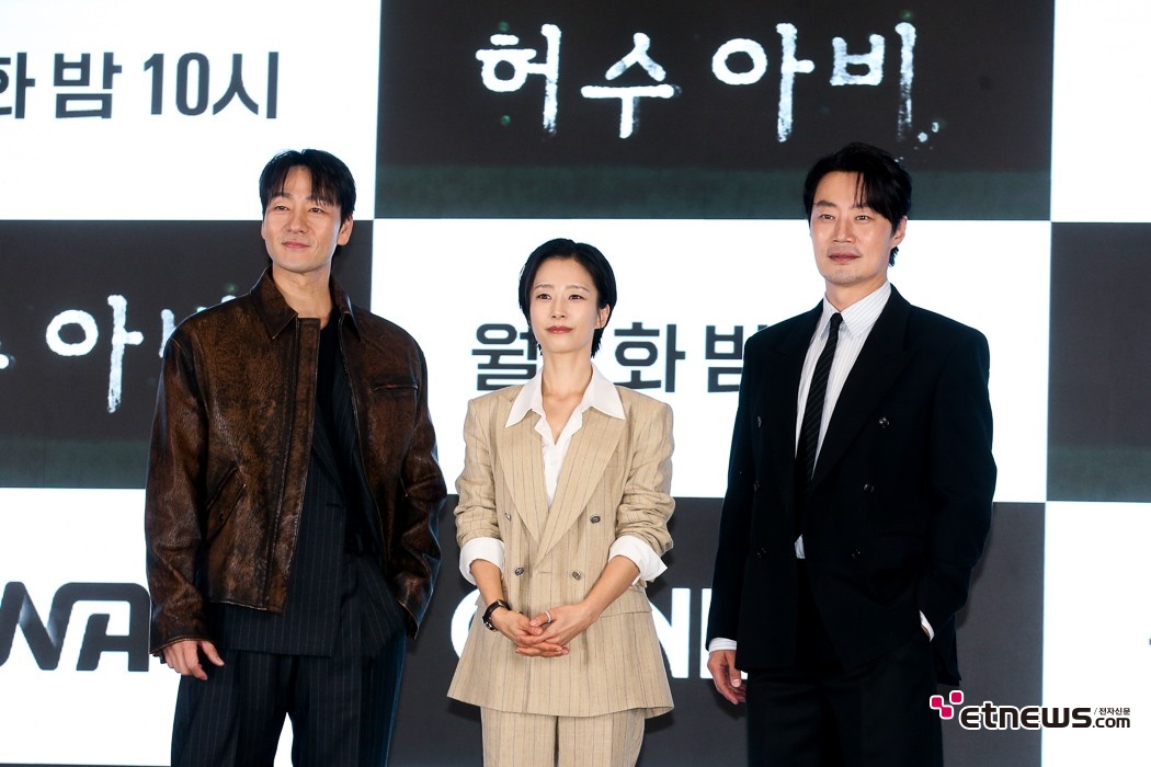 [ET포토] 박해수-곽선영-이희준, '연쇄 살인사건을 쫒는 주역들'