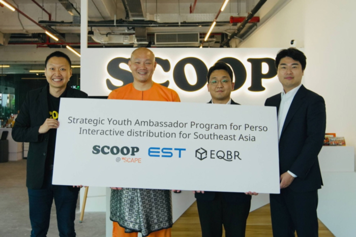 업무협약식에서 지에징 첸 스쿱 대표(왼쪽부터), 에단 옹 용센 SCAPE 센터장, 이충구 이스트소프트 페르소 인터랙티브 사업센터장, 이민기 이큐비알 대표가 사진촬영하고 있다. ⓒ이스트소프트