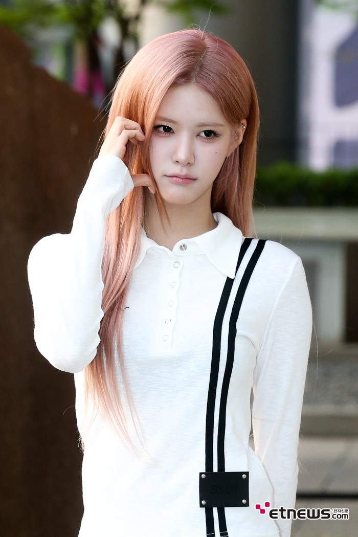 [ET포토] 이프아이 라희, '모태같은 브라운 헤어'