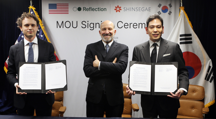 신세계, 리플렉션 AI와 '리테일 혁신' 본격화…오픈AI 협업 논의는 중단