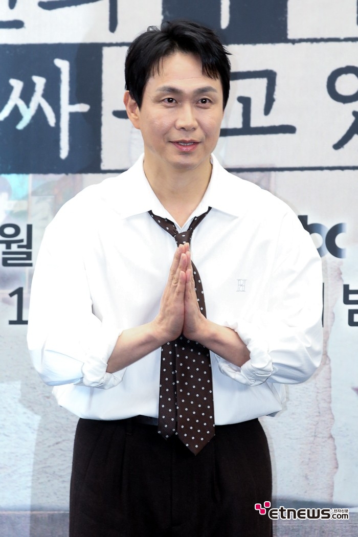 [ET포토] 오정세, '무언가 생각난 표정'