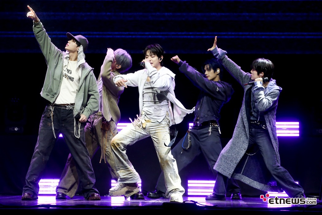 [ET포토] 이븐, '강렬한 음악으로 컴백'