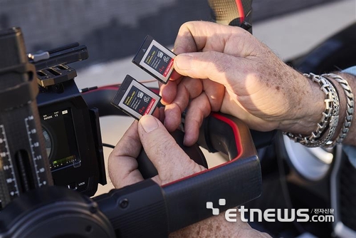 익스트림 프로 CF익스프레스 4.0 타입 B 카드 (사진=샌디스크)