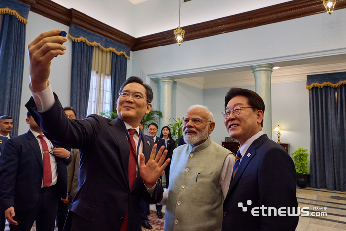 [포토] 이재명 대통령·모디 총리와 이재용 회장