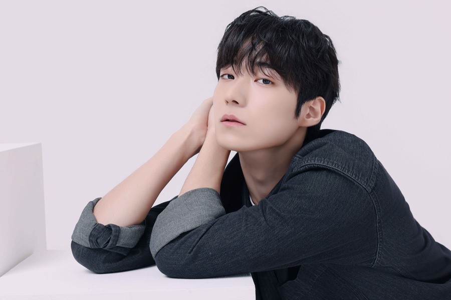 사진=아뮤즈엔터테인먼트