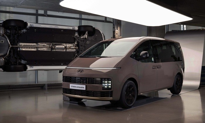 현대차 더 뉴 스타리아 리무진.