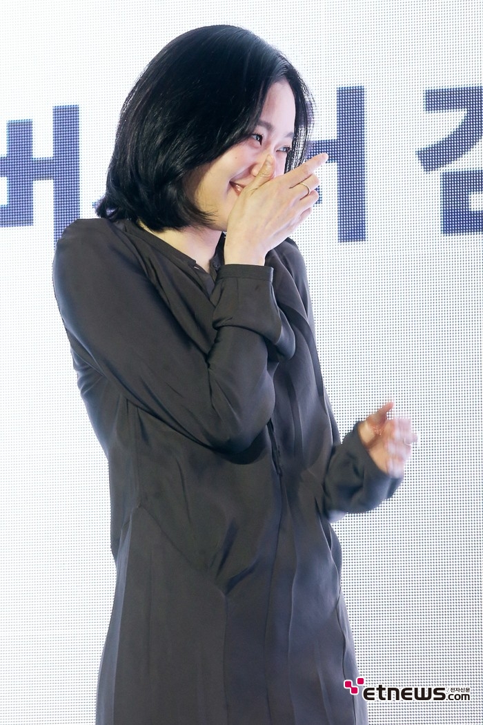 [ET포토] 김고은, '오늘도 터진 웃음 주머니'