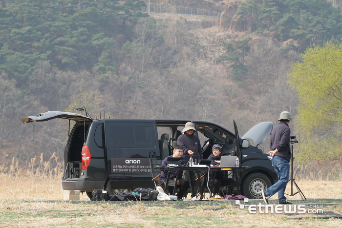 아리온이 드론 테스트를 하고 있다.