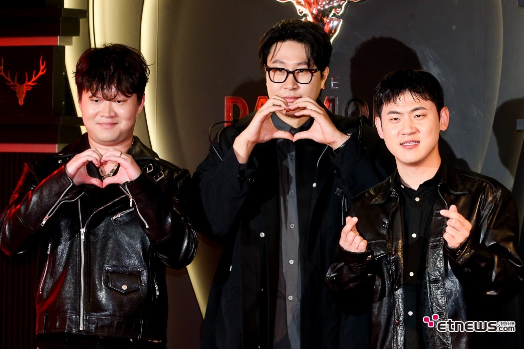 [ET포토] 피식대학, '좋은 팀 케미 발산하는 하트'