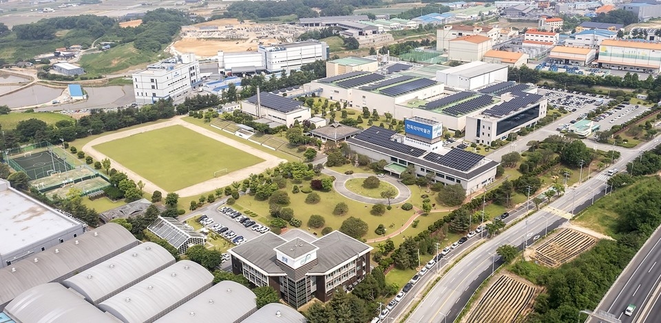 충북 음성 한독 생산공장.