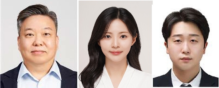 (왼쪽부터) 김형섭 포스텍 교수, 통합과정 이정아 씨, 박정민 KIMS  박사