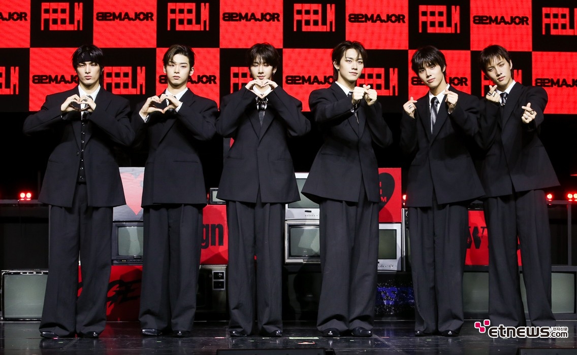 [ET포토] 82메이저, '미니 5집 필름 발표'