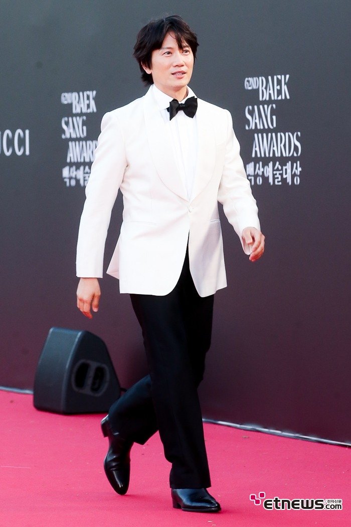 [ET포토] 지성, '기분 좋은날'