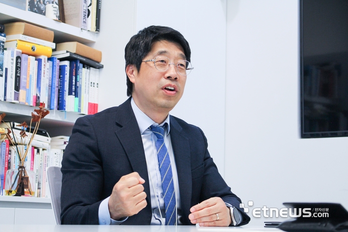 [人사이트] 1100억 투자 받고, 스테이블코인 직진 나선 핑거 안인주 대표