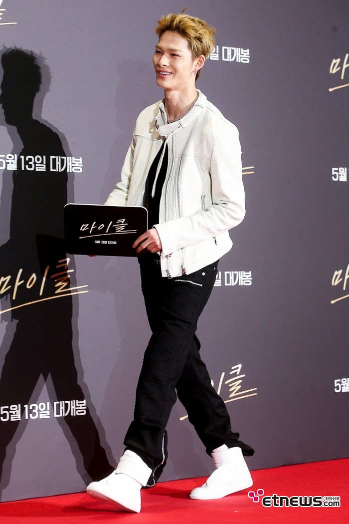 [ET포토] 엔하이픈 니키, '영화관 나들이를 즐기는 모습'