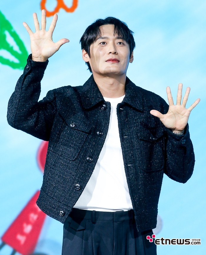 [ET포토] 최대문, '끈끈이 초능력자'
