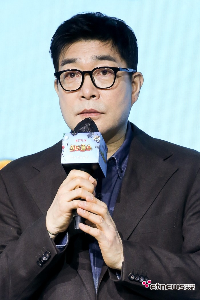 [ET포토] 손현주, '진지하면서 편안한 답변'