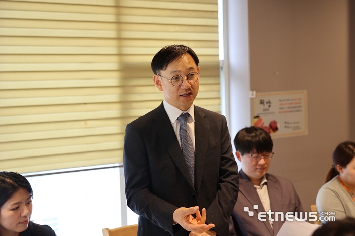 전윤종 산기원 원장이 12일 세종시에서 기자간담회를 갖고 있다. 산기원 제공