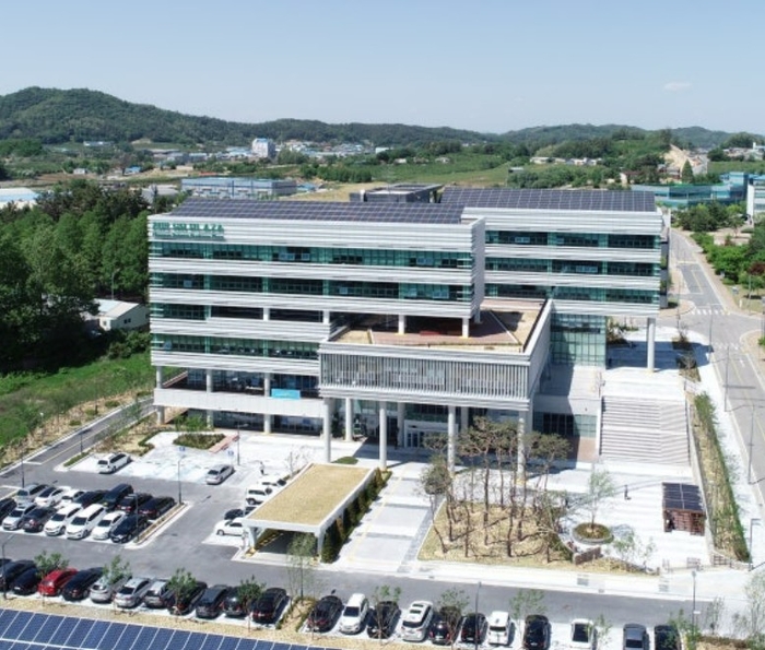 천안과학산업진흥원이 입주한 천안에스피플라자 전경