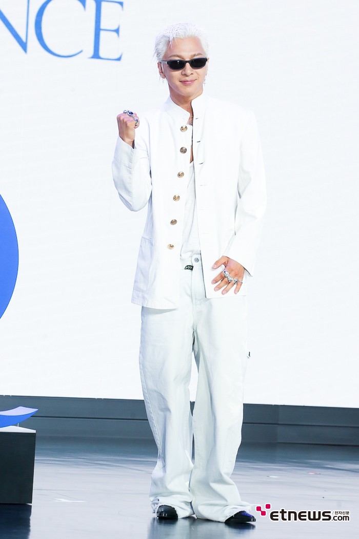 [ET포토] 태양, '9년만에 발표한 정규 앨범'