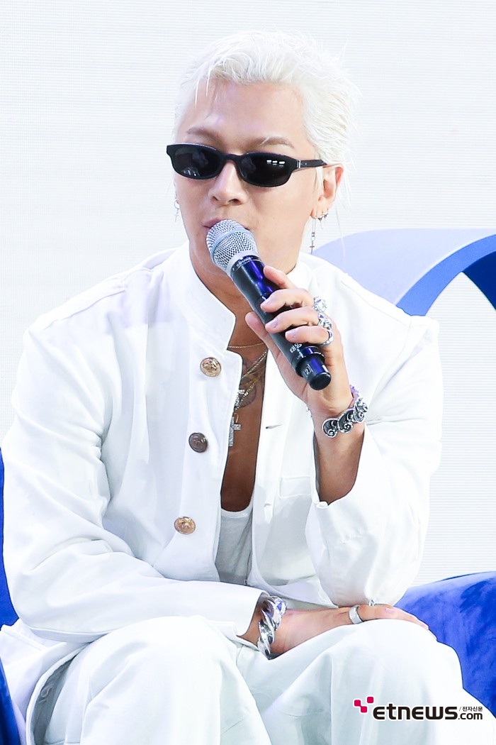 [ET포토] 태양, '이질감 없는 백발'