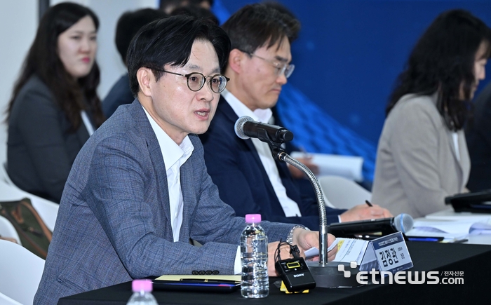 [포토] 모두발언하는 김정관 산업통상부 장관