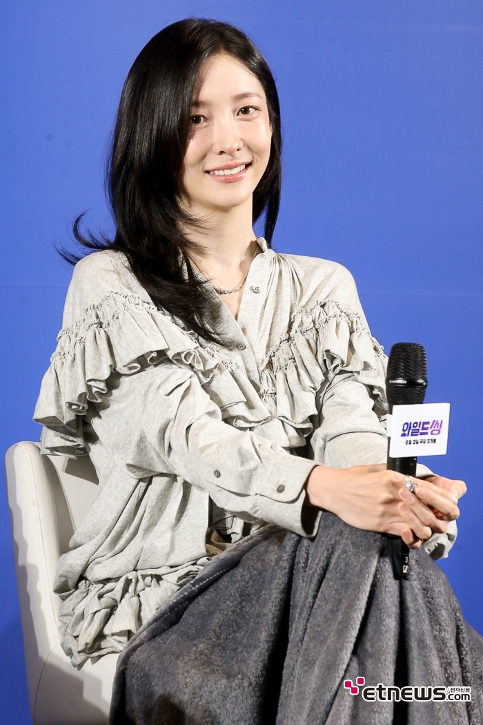 [ET포토] 박지현, '그룹 센터의 미소'