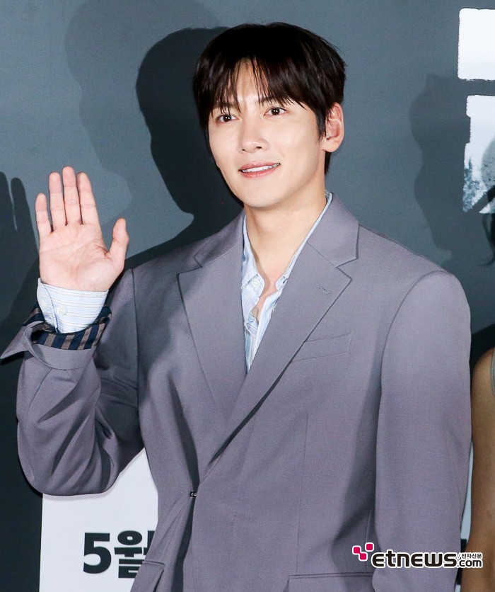 [ET포토] 지창욱, '군체 출연 주연들중 유일한 30대 배우'