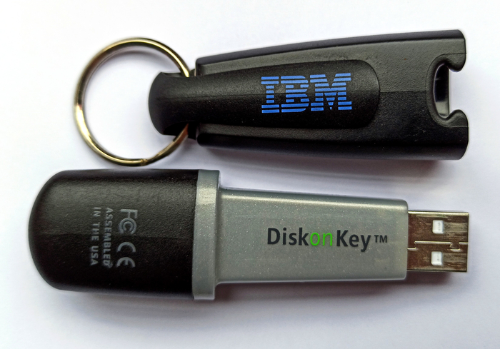 DiskOnKey USB 메모리 / Wikimedia Commons (CC BY-SA 4.0)