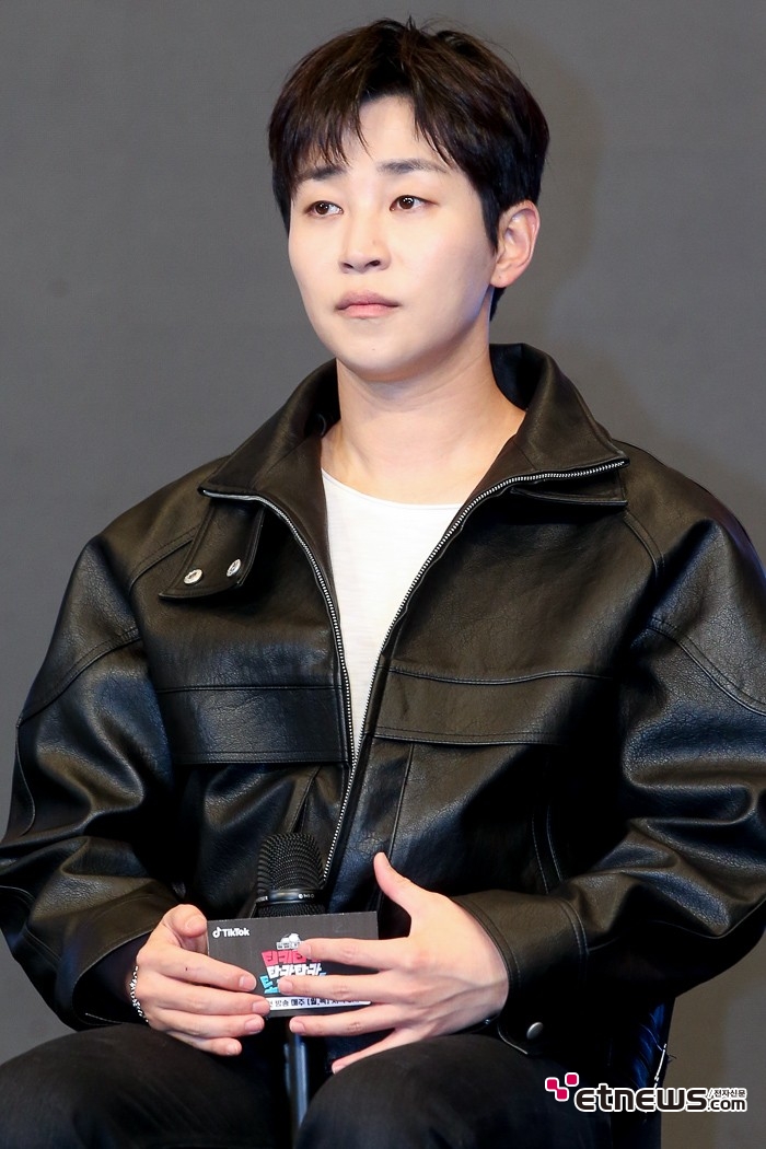 [ET포토] 딘딘, '설렘반 기대반'